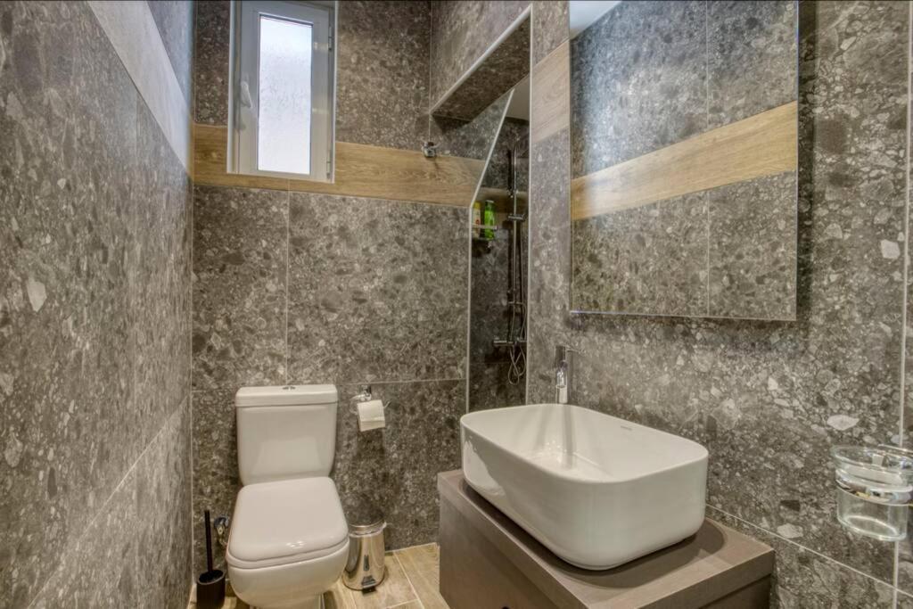 アテネPlaka Filotheis House Aアパートメント エクステリア 写真